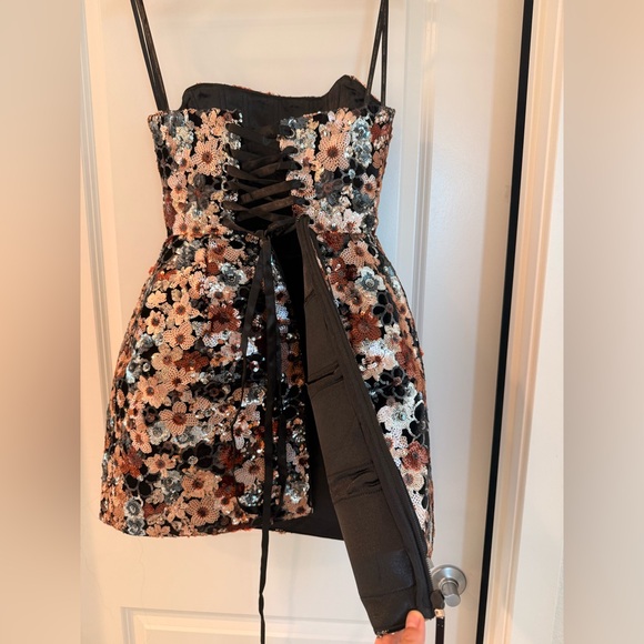 NWOT Bronx and Banco Maraya Sequin Strapless Mini Dress in Multi - Picture 15 of 15